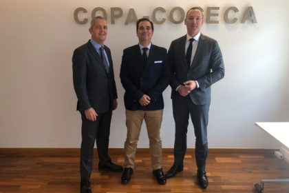 20191022 PEDRO GALLARDO FITOSANITARIOS COPA COGECA Pedro Gallardo, en el centro, acompañado de sus dos vicepresidentes